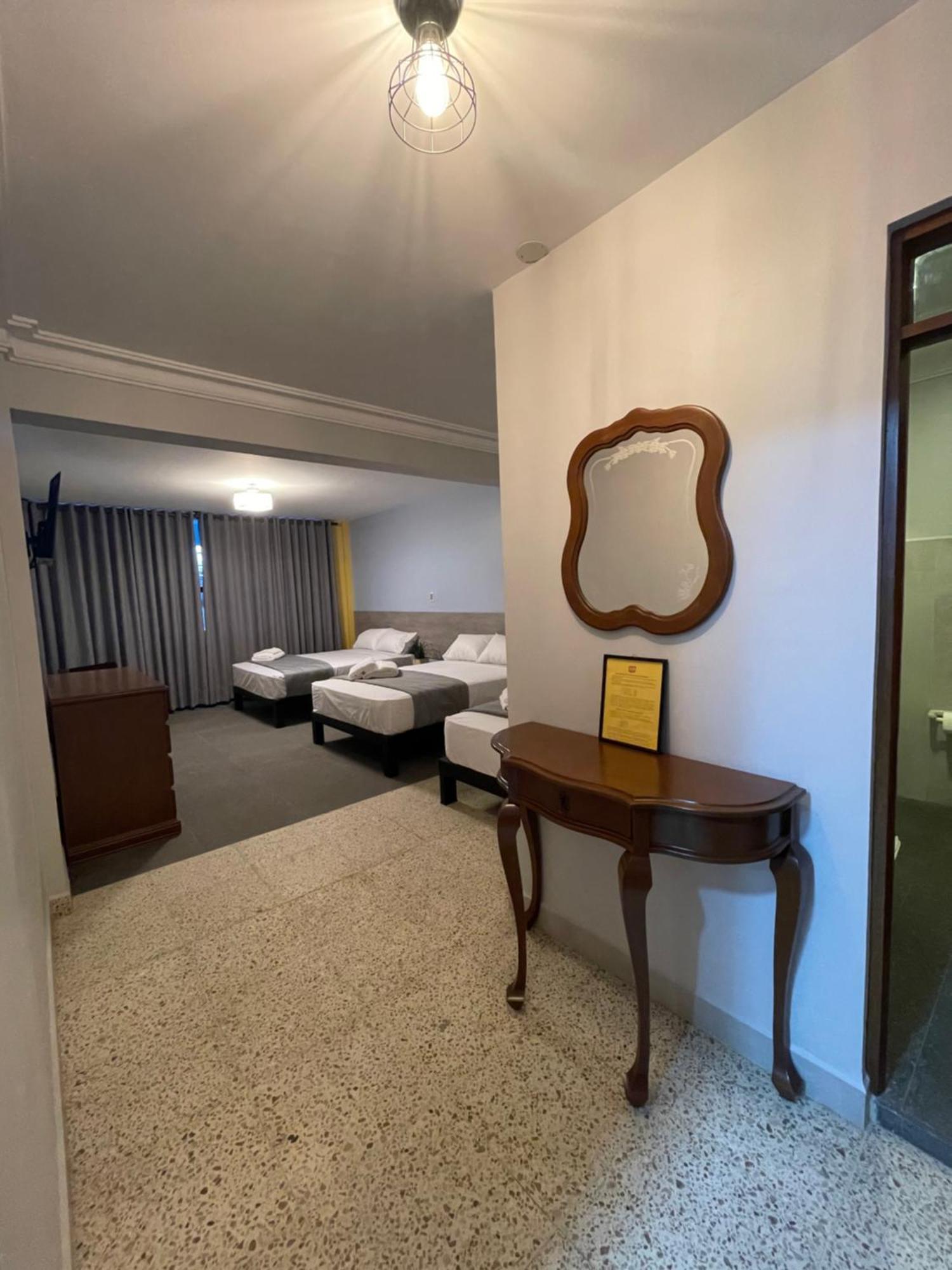 קוצ'במבה Izza Hotel מראה חיצוני תמונה